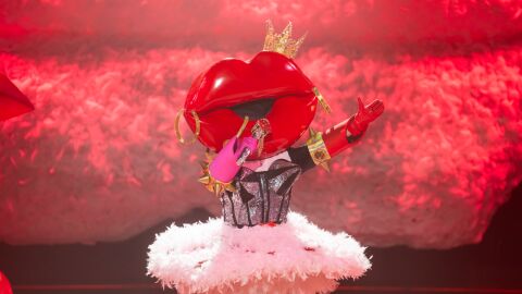 El fuego rodea a Labios y desata la locura en Mask Singer con &lsquo;Titanium&rsquo;