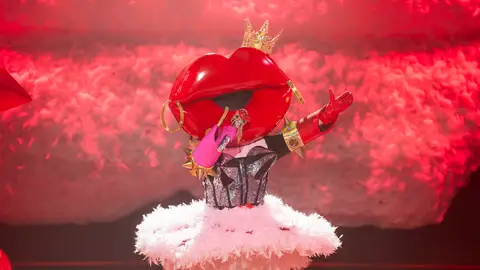 El fuego rodea a Labios y desata la locura en Mask Singer con ‘Titanium’ El fuego rodea a Labios y desata la locura en Mask Singer con ‘Titanium’