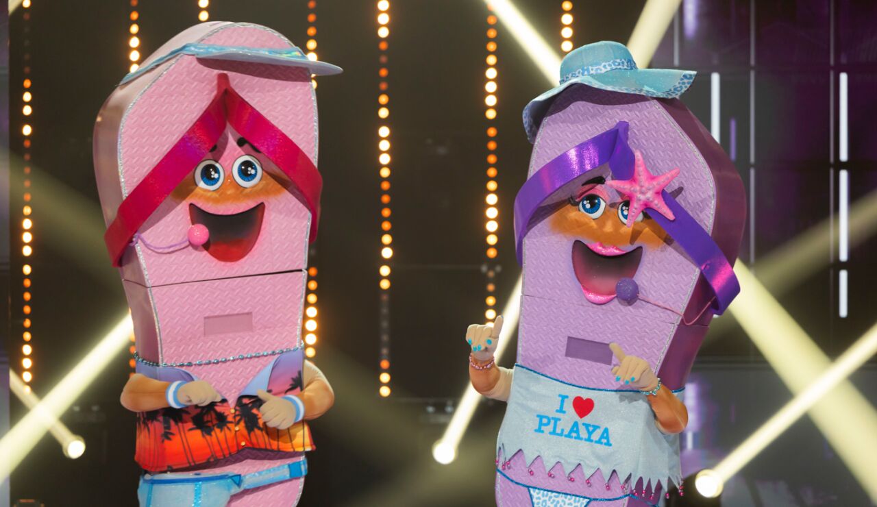 &iexcl;Son dos! Chanclas se convierten en el d&uacute;o favorito de Mask Singer con &lsquo;La chica del bikini azul&rsquo; 