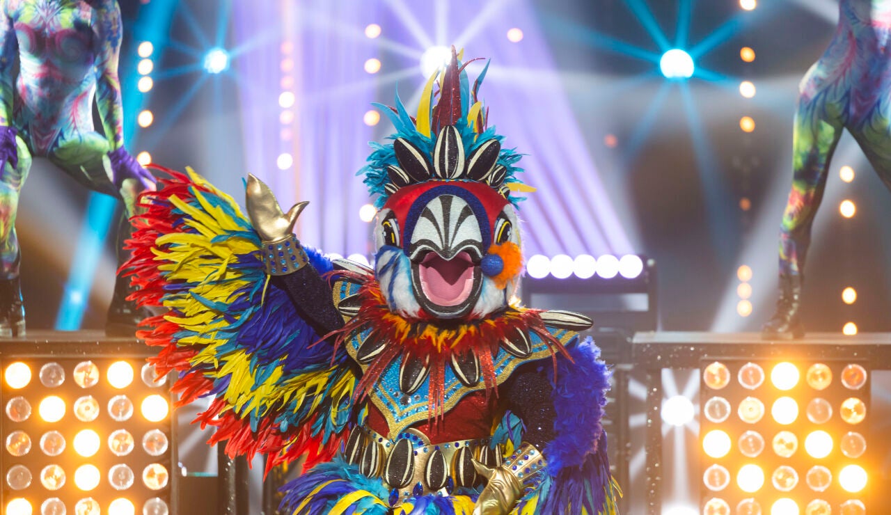 Loro confunde a los investigadores de Mask Singer con &lsquo;Gloria&rsquo;: &ldquo;Parece una chica de repente&rdquo;