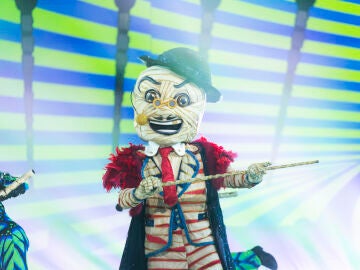 Momia vuelve a brillar en Mask Singer al m&aacute;s puro estilo Kevin Bacon con &lsquo;Footloose&rsquo; 