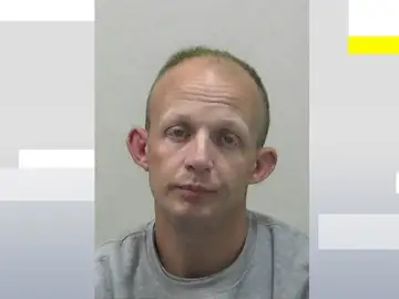 Adam Hall, el violador que ha contagiado de VIH a 7 víctimas, dos de ellas menores Adam Hall, el violador que ha contagiado de VIH a 7 víctimas, dos de ellas menores