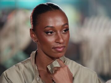 Ana Peleteiro convertida en la mejor detective de Una fiesta de muerte