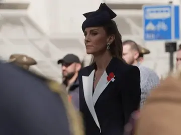 Kate Middleton reaparece en el homenaje del Anzac Day Kate Middleton reaparece en el homenaje del Anzac Day