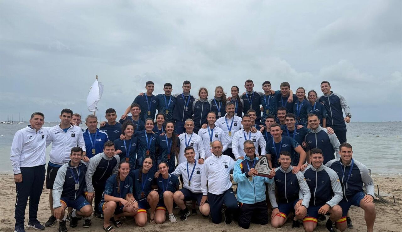La Princesa de Asturias participa en la XXV Regata Universitaria de Pirag&uuml;ismo en Murcia
