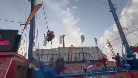 Vídeo: cuatro heridos leves tras un accidente en una atracción del Real de la Feria de Abril de Sevilla Vídeo: cuatro heridos leves tras un accidente en una atracción del Real de la Feria de Abril de Sevilla