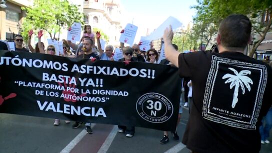Aut&oacute;nomos de toda Espa&ntilde;a se movilizan contra la subida de cuotas