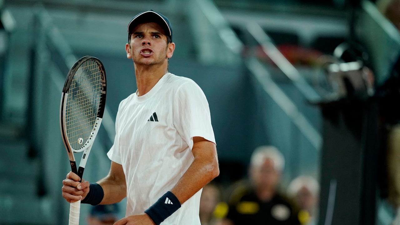 Daniil Medvedev, rendido ante Rafa Jódar: «Es absolutamente increíble lo que está haciendo a su edad» Daniil Medvedev, rendido ante Rafa Jódar: «Es absolutamente increíble lo que está haciendo a su edad»