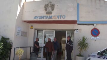 La entrada del ayuntamiento