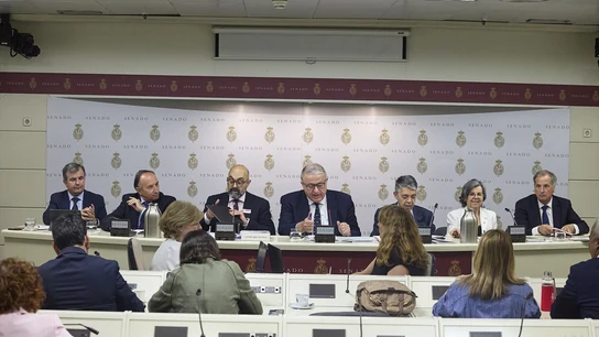 Comisión de Investigación sobre el estado de la red ferroviaria en España Comisión de Investigación sobre el estado de la red ferroviaria en España