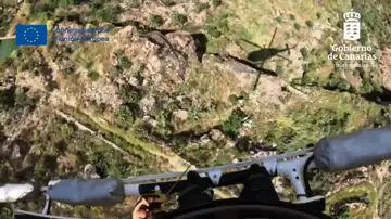 Vídeo: el arriesgado rescate en helicóptero de una senderista en Gran Canaria Vídeo: el arriesgado rescate en helicóptero de una senderista en Gran Canaria