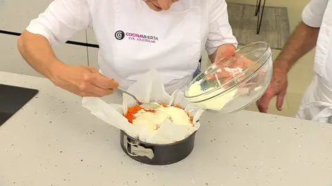 Elabora el pastel por capas Elabora el pastel por capas