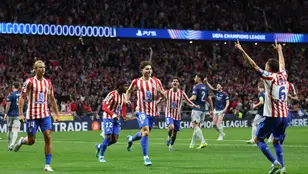 Julián celebra su gol ante el Arsenal en el Metropolitano