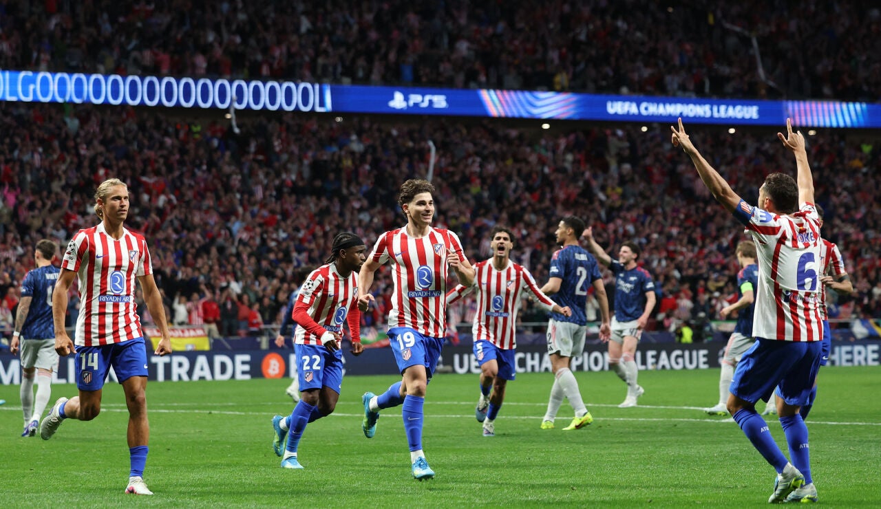 Juli&aacute;n celebra su gol ante el Arsenal en el Metropolitano