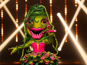 Planta carn&iacute;vora act&uacute;a en Mask Singer con un tema de Ana Mena en su estreno