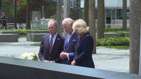 Carlos III y Camila