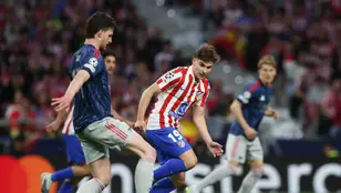 Declan Rice y Julián Álvarez, cara a cara