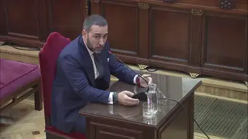 Aldama, sobre su foto con Sánchez: "El presidente me dijo 'muchas gracias, sé lo que estás haciendo'" Aldama, sobre su foto con Sánchez: "El presidente me dijo 'muchas gracias, sé lo que estás haciendo'"