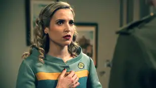 Valentina planta cara a su exnovio