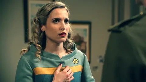 Valentina planta cara a su exnovio Valentina planta cara a su exnovio