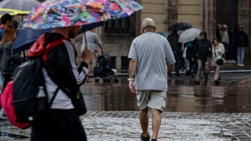 El puente de mayo comienza con lluvias en el este y temperaturas propias de la &eacute;poca