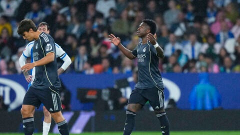 Vinicius celebra un gol ante el Espanyol