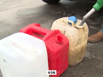Las gasolineras espa&ntilde;olas son un atractivo tur&iacute;stico para los franceses que viven junto a la frontera