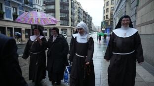 EuropaPress_7496990_exmonjas_belorado_llegada_juzgado_instruccion_numero_mayo_2026_bilbao