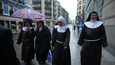 EuropaPress_7496990_exmonjas_belorado_llegada_juzgado_instruccion_numero_mayo_2026_bilbao