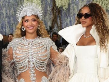Beyonc&eacute; y su hija Blu Ivy en la MET Gala 2026