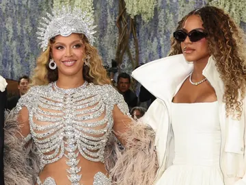 Beyoncé y su hija Blu Ivy en la MET Gala 2026 Beyoncé y su hija Blu Ivy en la MET Gala 2026