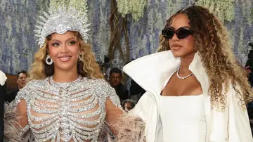 Beyoncé y su hija Blu Ivy en la MET Gala 2026 Beyoncé y su hija Blu Ivy en la MET Gala 2026