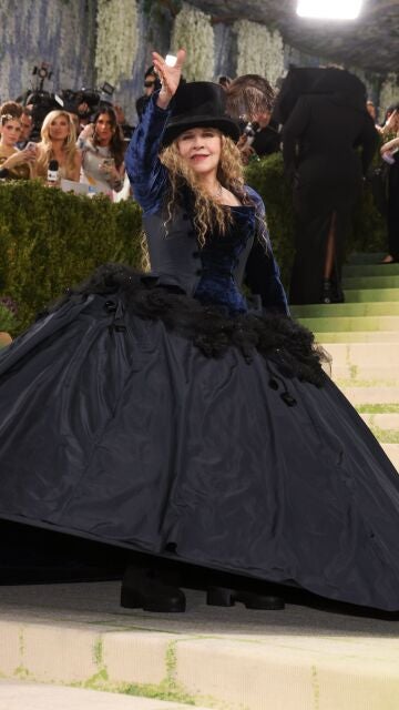  Stevie Nicks en la MET Gala 2026 vesitida de Galliano para Zara