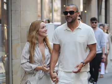 Alejandra Onieva y Jesse Williams Alejandra Onieva y Jesse Williams