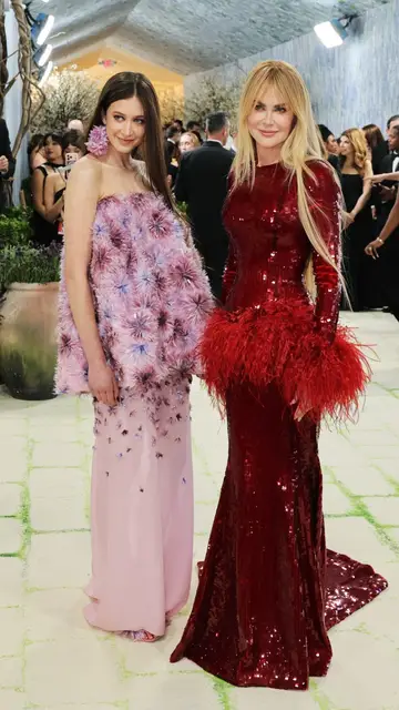 Nicole Kidman y Sunday Rose en la Met Gala Nicole Kidman y Sunday Rose en la Met Gala