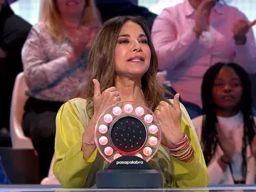 El lío de Dani Muriel por ser generoso en Pasapalabra: su decisión salomónica entre Mariló Montero y Raquel Sánchez Silva El lío de Dani Muriel por ser generoso en Pasapalabra: su decisión salomónica entre Mariló Montero y Raquel Sánchez Silva