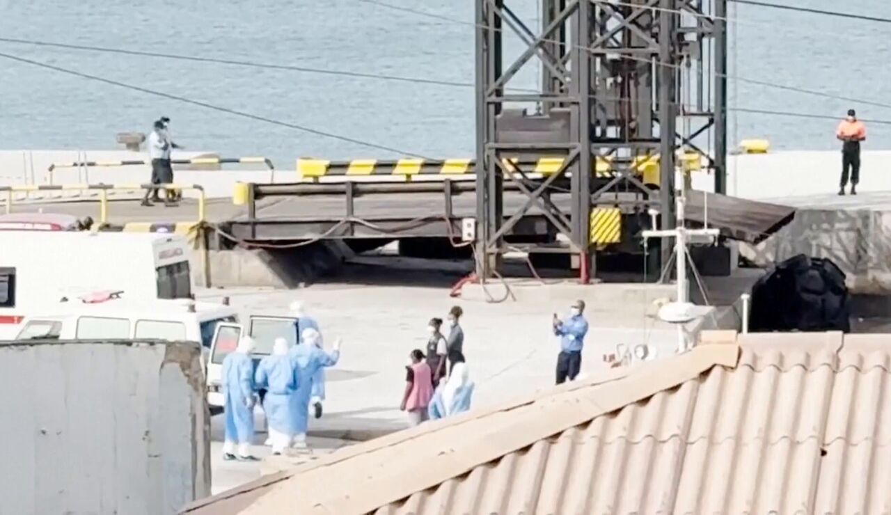 Evacuaci&oacute;n de los pasajeros infectados por hantavirus