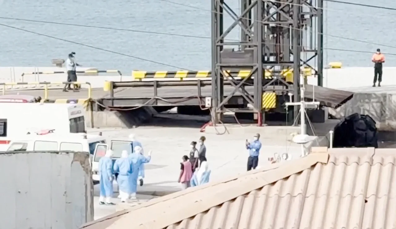 Evacuación de los pasajeros infectados por hantavirus