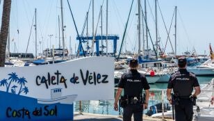 Polic&iacute;a de Velez M&aacute;laga