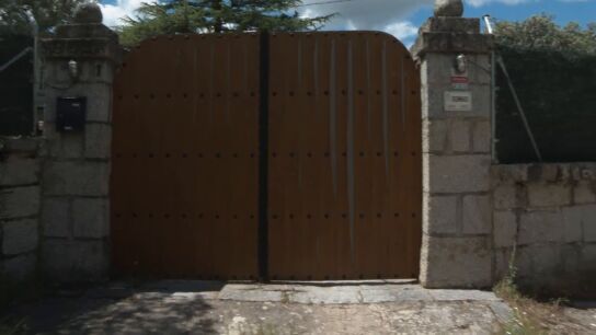 Exterior de la vivienda donde se ha producido el crimen de Galapagar