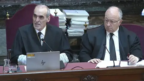 El jefe de la Fiscalía Anticorrupción, Alejandro Luzón, y el abogado del PP, Alberto Durán El jefe de la Fiscalía Anticorrupción, Alejandro Luzón, y el abogado del PP, Alberto Durán