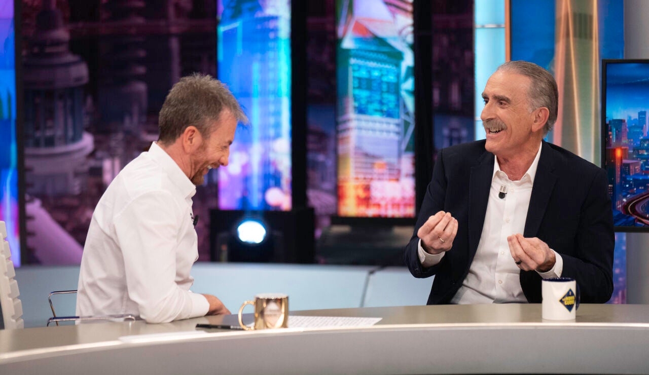 "Yo lo que quer&iacute;a era irme a mi casa": la surrealista an&eacute;cdota de Juan y Medio enterrando al perro de un amigo