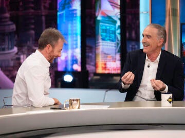 "Yo lo que quer&iacute;a era irme a mi casa": la surrealista an&eacute;cdota de Juan y Medio enterrando al perro de un amigo