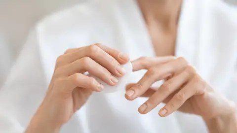 Preparar la uña para la manicura Preparar la uña para la manicura