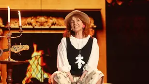 Cristina Castaño envuelve el plató con 'Moonlight Shadow' de Mike Oldfield