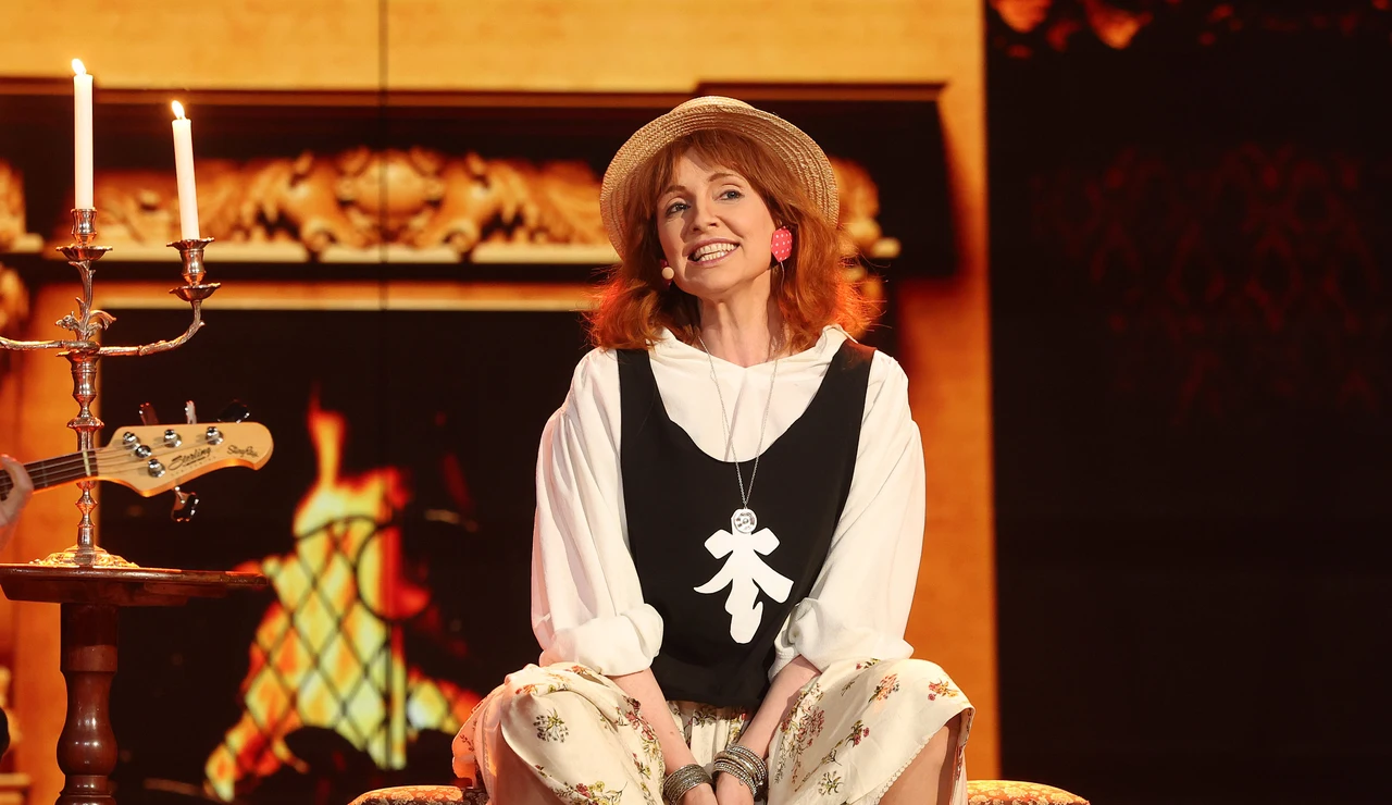 Cristina Castaño envuelve el plató con 'Moonlight Shadow' de Mike Oldfield