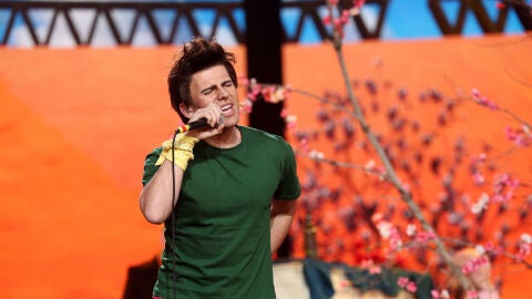 &iexcl;Puro pop! Mart&iacute;n Savi se transforma en Maroon 5 con 'This Love'