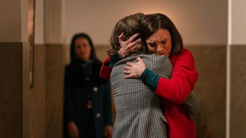 Marta, Fina y Cloe en el capítulo 561 de Sueños de libertad