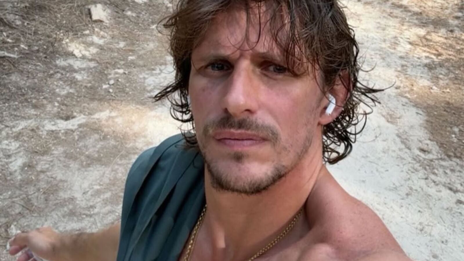 Encuentran muerto en Mallorca a Jake Hall ('TOWIE') a los 35 años con lesiones en la cabeza y ensangrentado