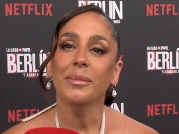 Anabel Pantoja en la premiere en Sevilla de Berl&iacute;n y la dama del armi&ntilde;o